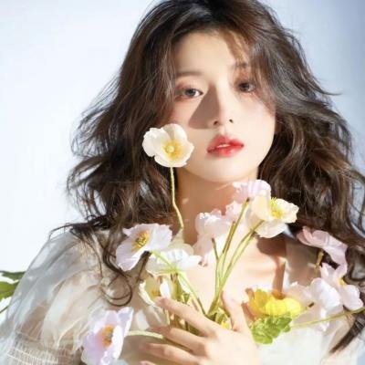 白王后 封面